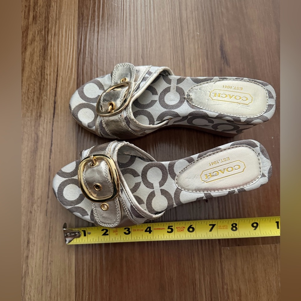VINTAGE Coach Women's Sandals Size 7 - Picture 11 of 13